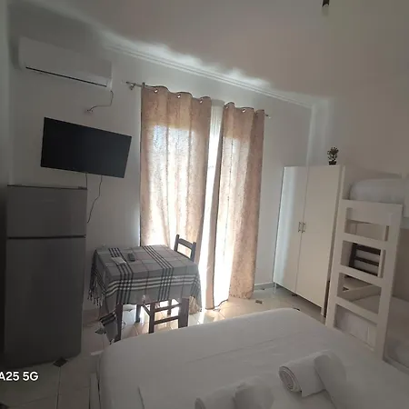 Artan Skenderaj كساميل