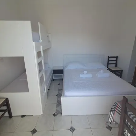 Artan Skenderaj Apartment