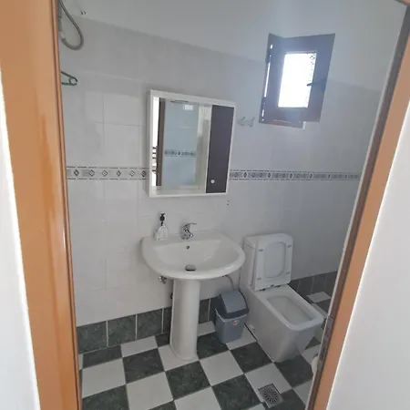 Artan Skenderaj شقة كساميل