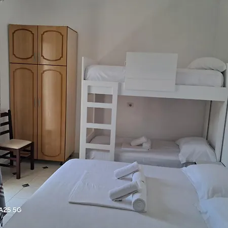 Artan Skenderaj Apartment