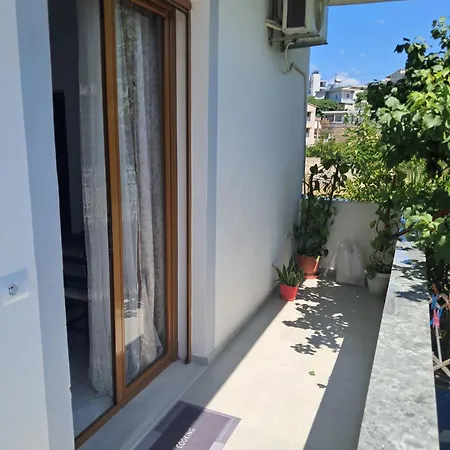 Artan Skenderaj Apartment *