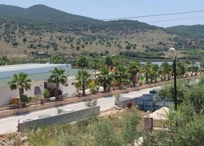 Artan Skenderaj Apartment